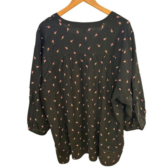 Torrid Black Floral Pleated V-Neck Blouse 3/4 Sleeve Washable Challis 4X - Picture 7 of 8